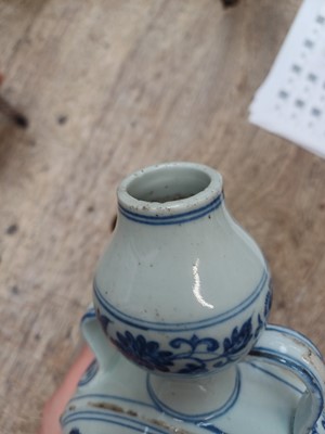 Lot 52 - A CHINESE MING-STYLE BLUE AND WHITE PILGRIM FLASK