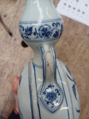 Lot 52 - A CHINESE MING-STYLE BLUE AND WHITE PILGRIM FLASK