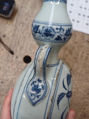 Lot 52 - A CHINESE MING-STYLE BLUE AND WHITE PILGRIM FLASK