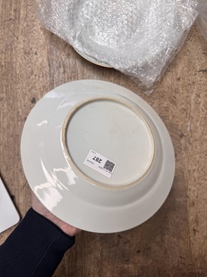 Lot 287 - A PAIR OF RARE CHINESE EN-GRISAILLE 'FORTUNE TELLER' DISHES