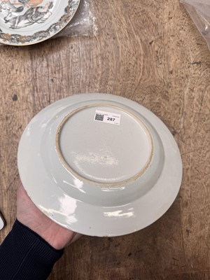 Lot 287 - A PAIR OF RARE CHINESE EN-GRISAILLE 'FORTUNE TELLER' DISHES