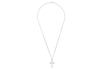 Lot 187 - A diamond cross pendant necklace