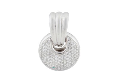 Lot 208 - A diamond circular pendant