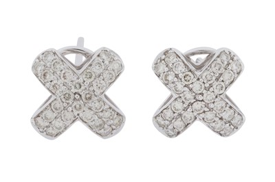 Lot 191 - A pair of diamond cross earrings