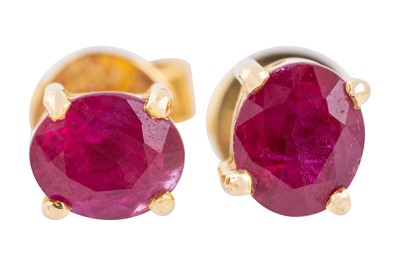 Lot 148 - A pair of ruby stud earrings