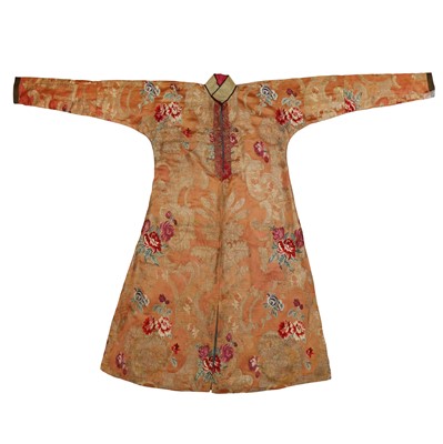 Lot 557 - A Chinese/Central Asian 'floral' brocade robe, Qing dynasty, 19th century