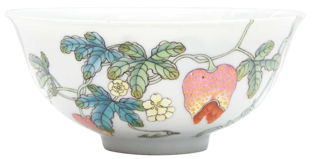 Lot 931 - A CHINESE FAMILLE-ROSE 'BITTER MELON' BOWL