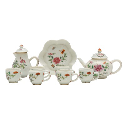 Lot 459 - A Chinese famille-rose miniature coffee service, Qing dynasty, 18th century