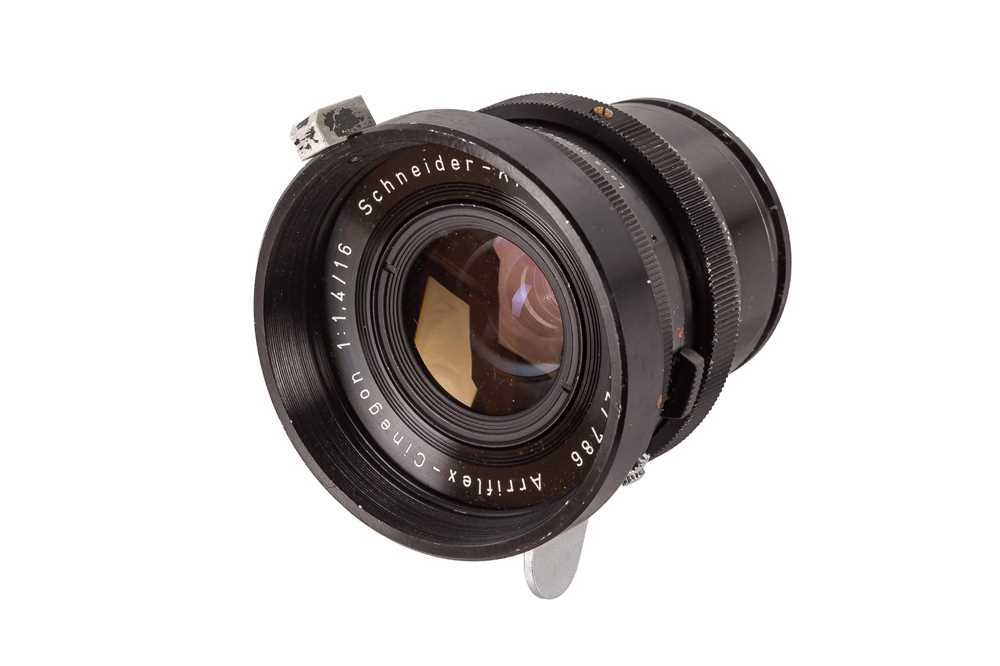 Objectif Vintage Schneider-Kreuznach Cinegon 1:1.8/10 - Grand Angle C-mount