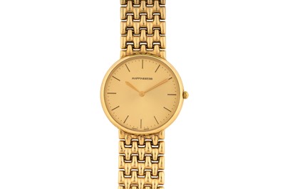 Lot 416 - Men's/Unisex Mappin & Webb 9k Gold Bracelet Watch