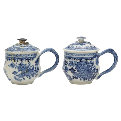 Lot 454 - Two Chinese export blue and white mustard pots and covers, Qing dynasty, 18th century
