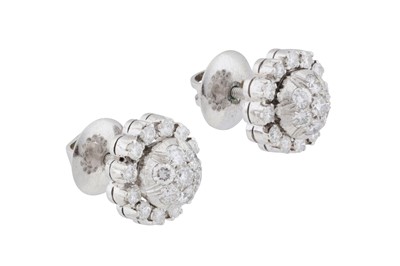 Lot 201 - A pair of diamond stud earrings
