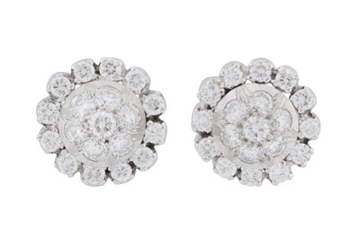 Lot 201 - A pair of diamond stud earrings