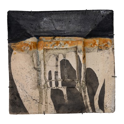 Lot 252 - Studio Pottery