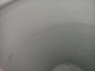 Lot 41 - A very large Chinese powder-blue gilt-decorated jar and cover, Qing dynasty, Kangxi period