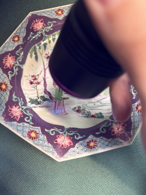 Lot 52 - A pair of fine Chinese export octagonal 'lady and child' dishes, Qing dynasty, Yongzheng period