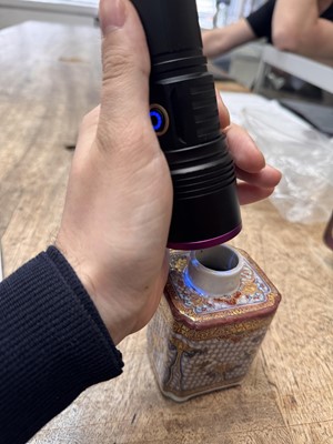 Lot 56 - A fine Chinese export armorial 'Grice/Harper' tea caddy, Qing dynasty, Yongzheng period