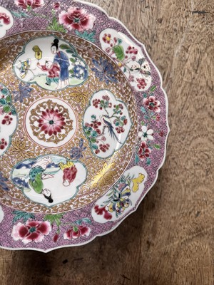 Lot 51 - A pair of fine Chinese export foliate dishes, Qing dynasty, Yongzheng period, circa 1730