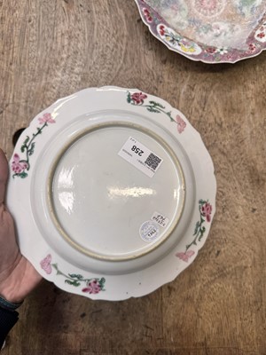 Lot 51 - A pair of fine Chinese export foliate dishes, Qing dynasty, Yongzheng period, circa 1730