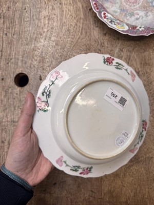 Lot 51 - A pair of fine Chinese export foliate dishes, Qing dynasty, Yongzheng period, circa 1730