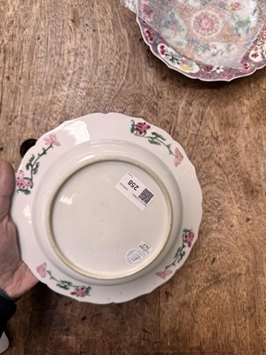Lot 51 - A pair of fine Chinese export foliate dishes, Qing dynasty, Yongzheng period, circa 1730