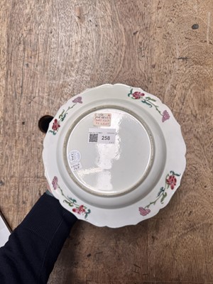 Lot 51 - A pair of fine Chinese export foliate dishes, Qing dynasty, Yongzheng period, circa 1730