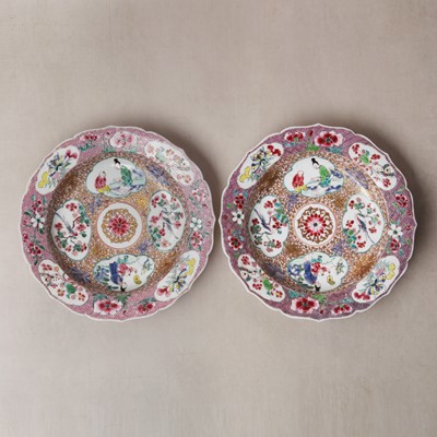 Lot 51 - A pair of fine Chinese export foliate dishes, Qing dynasty, Yongzheng period, circa 1730