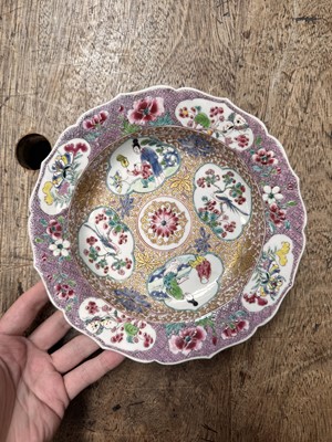 Lot 51 - A pair of fine Chinese export foliate dishes, Qing dynasty, Yongzheng period, circa 1730