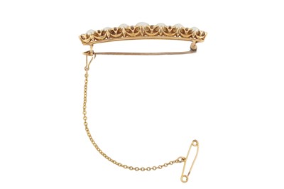 Lot 7 - A pearl and diamond bar brooch