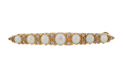 Lot 7 - A pearl and diamond bar brooch