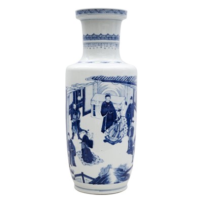 Lot 88 - A Chinese blue and white rouleau vase, 19th / 20th century