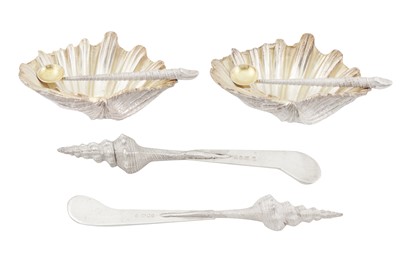 Lot 181 - A PAIR OF ELIZABETH II STERLING SILVER SALTS, LONDON 1992 BY PATRICIA JANE HAMILTON (FREEMAN)