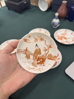 Lot 578 - A SET OF FIVE CHINESE ROUGE-DE-FER SAUCERS