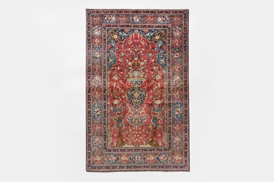 Lot 165 - A VERY FINE ANTIQUE ISFAHAN PRAYER RUG, CENTRAL PERSIA