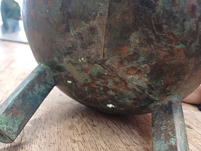 Lot 26 - A CHINESE ARCHAIC BRONZE RITUAL FOOD VESSEL, DING
