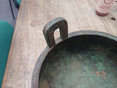 Lot 26 - A CHINESE ARCHAIC BRONZE RITUAL FOOD VESSEL, DING