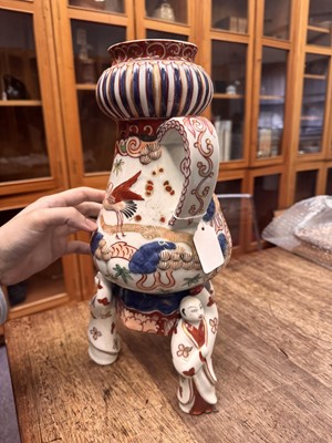 Lot 81 - A Japanese Imari coffee urn, Edo period