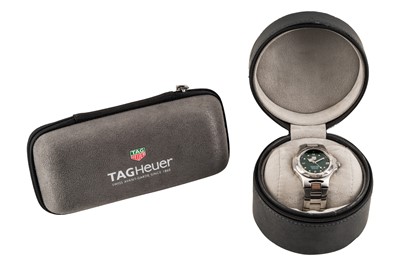 Lot 433 - Mid-Sized Tag Heuer Chronometer Bracelet Watch