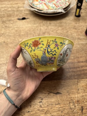 Lot 507 - A Chinese famille-rose yellow-ground sgraffiato 'medallion' bowl, 19th - 20th century