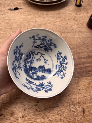 Lot 507 - A Chinese famille-rose yellow-ground sgraffiato 'medallion' bowl, 19th - 20th century