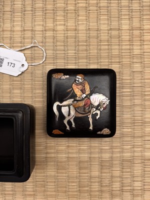 Lot 173 - A FINE CHINESE INLAID ZITAN 'HUREN' BOX AND COVER