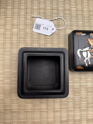 Lot 173 - A FINE CHINESE INLAID ZITAN 'HUREN' BOX AND COVER