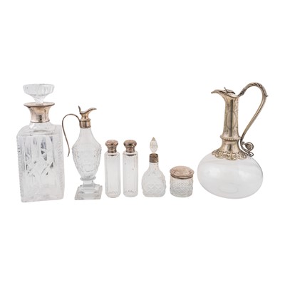 Lot 522 - A George III unmarked silver mounted glass oil or vinegar bottle, circa 1780