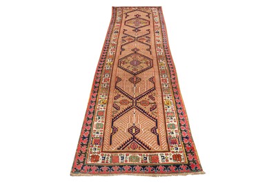 Lot 86 - AN ANTIQUE SERAPI RUNNER, NORTH-WEST PERSIA