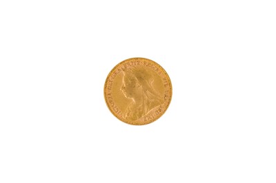 Lot 102 - VICTORIA - VEILED HEAD FULL SOVEREIGN GOLD COIN