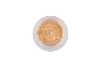 Lot 114 - VICTORIA - VEILED HEAD FULL SOVEREIGN GOLD COIN