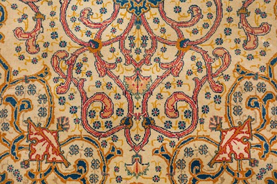 Lot 76 - A FINE KASHAN RUG, CENTRAL PERSIA