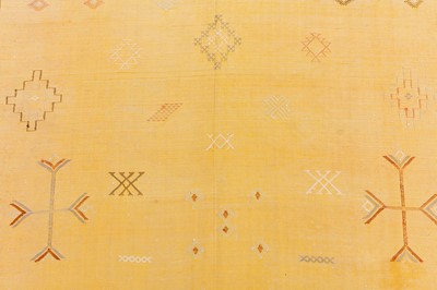 Lot 77 - AN UNUSUAL MOROCCAN SILK FLAT WEAVE LARGE RUG