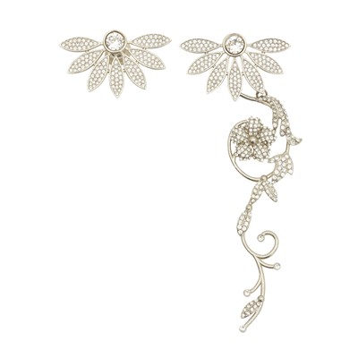 Lot 531 - Burberry Floral Crystal Pierced Earrings