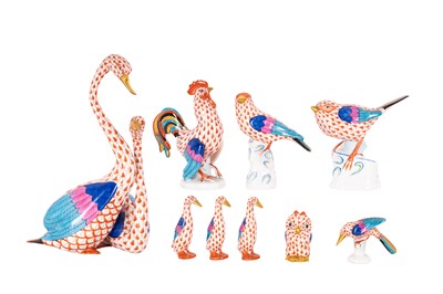 Lot 216 - A COLLECTION OF HEREND PORCELAIN BIRDS IN 'FISHNET' PATTERN